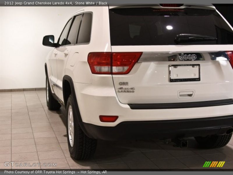 Stone White / Black 2012 Jeep Grand Cherokee Laredo 4x4