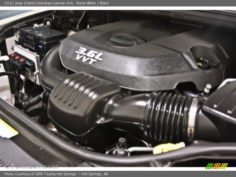 Stone White / Black 2012 Jeep Grand Cherokee Laredo 4x4