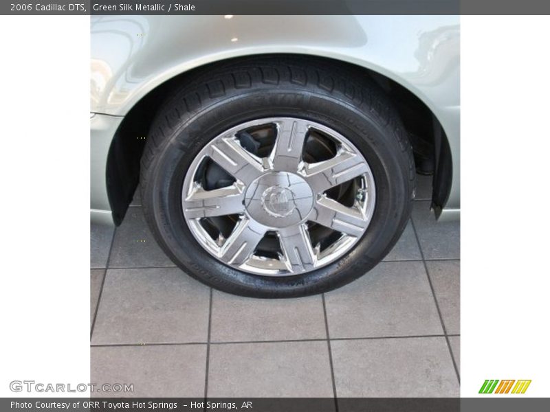 Green Silk Metallic / Shale 2006 Cadillac DTS