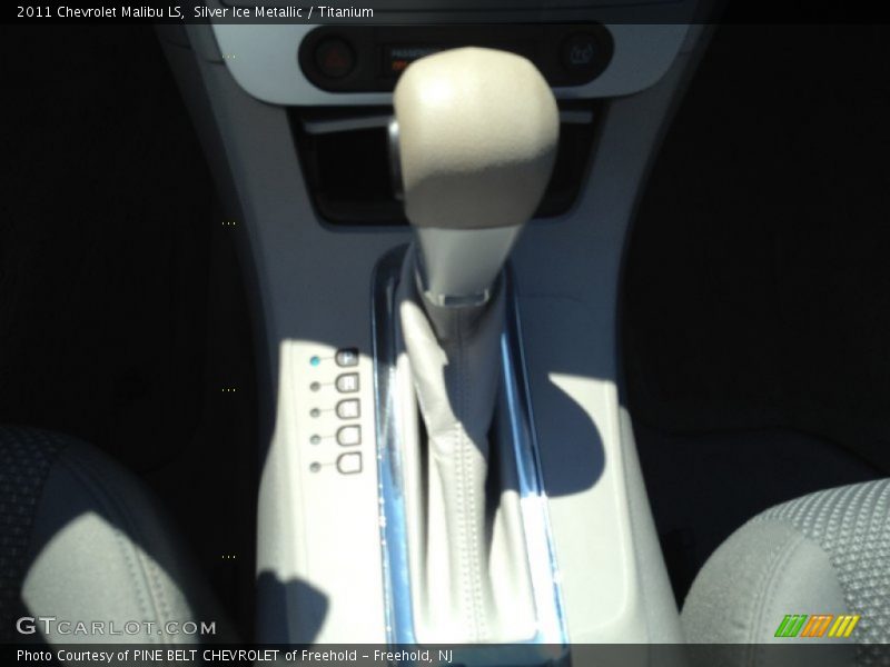 Silver Ice Metallic / Titanium 2011 Chevrolet Malibu LS