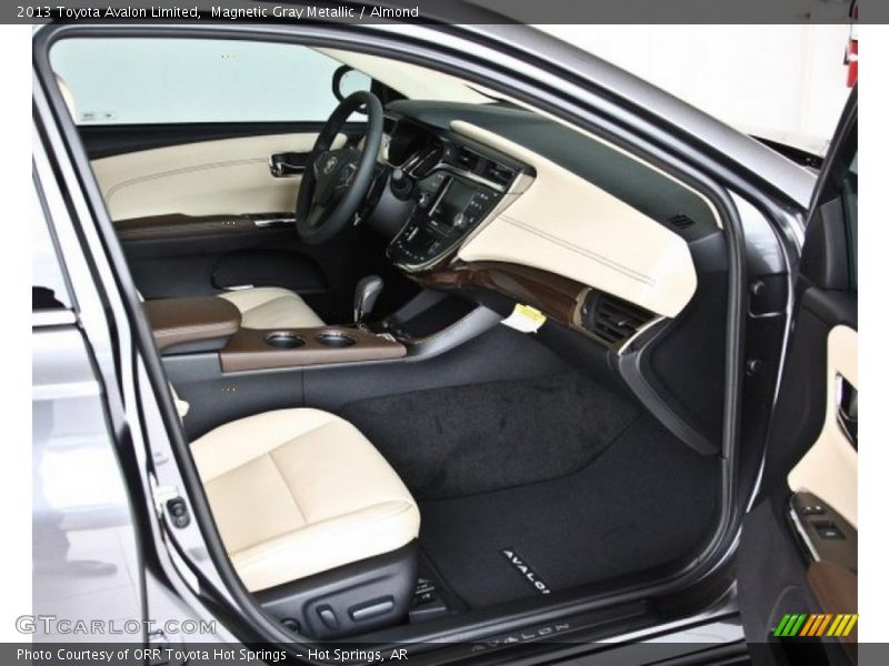 Magnetic Gray Metallic / Almond 2013 Toyota Avalon Limited