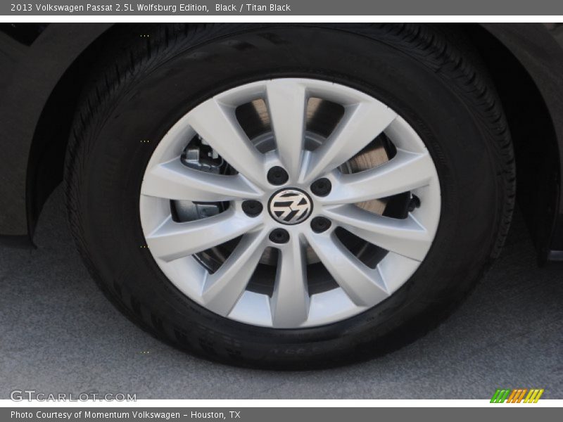 Black / Titan Black 2013 Volkswagen Passat 2.5L Wolfsburg Edition