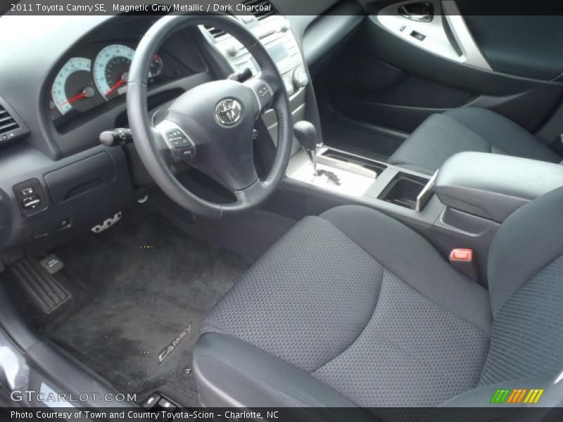 Magnetic Gray Metallic / Dark Charcoal 2011 Toyota Camry SE