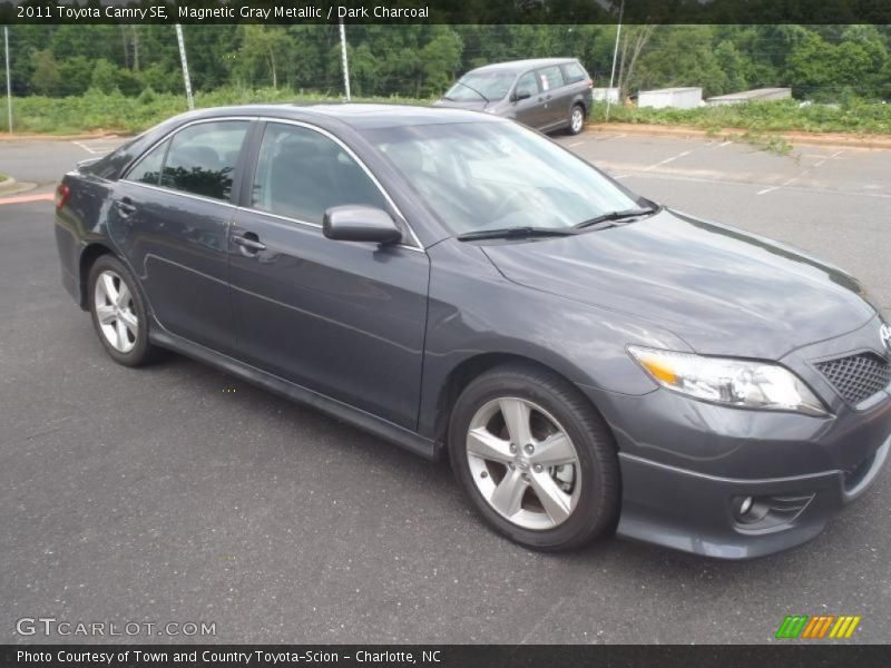 Magnetic Gray Metallic / Dark Charcoal 2011 Toyota Camry SE