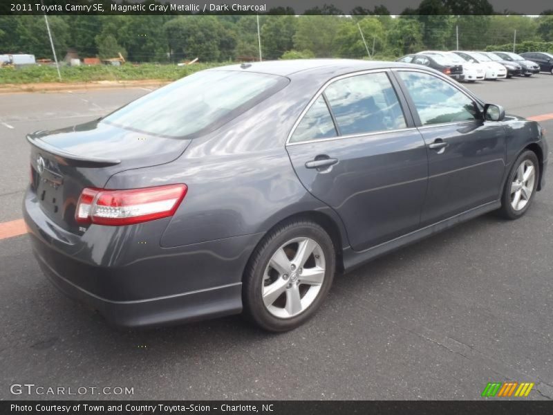 Magnetic Gray Metallic / Dark Charcoal 2011 Toyota Camry SE