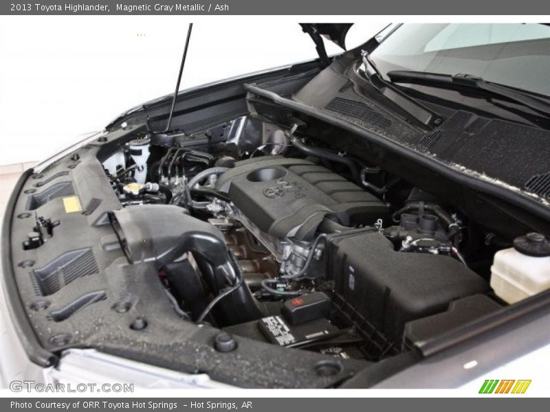 Magnetic Gray Metallic / Ash 2013 Toyota Highlander