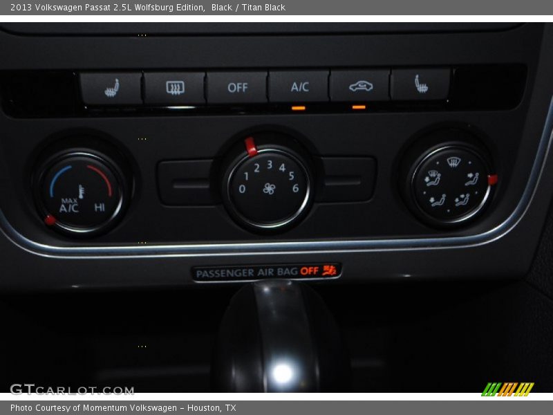 Black / Titan Black 2013 Volkswagen Passat 2.5L Wolfsburg Edition