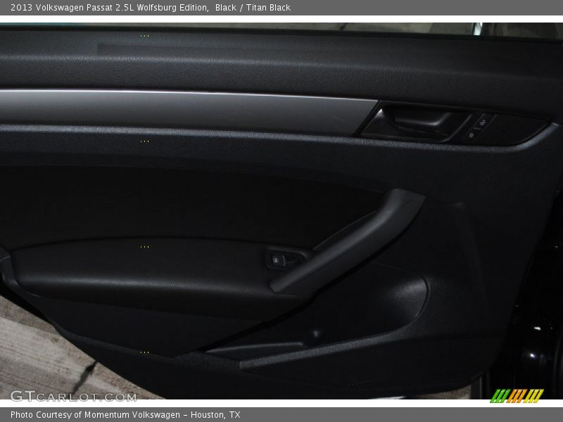 Black / Titan Black 2013 Volkswagen Passat 2.5L Wolfsburg Edition