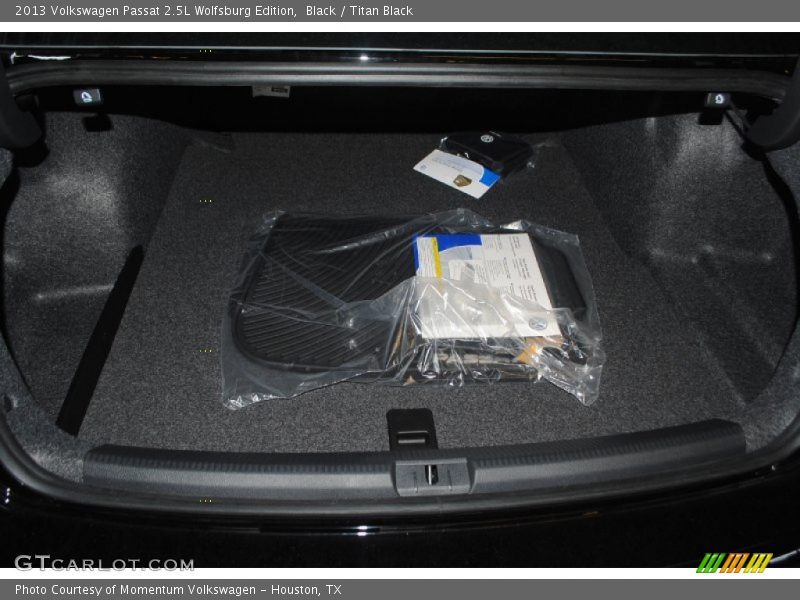 Black / Titan Black 2013 Volkswagen Passat 2.5L Wolfsburg Edition