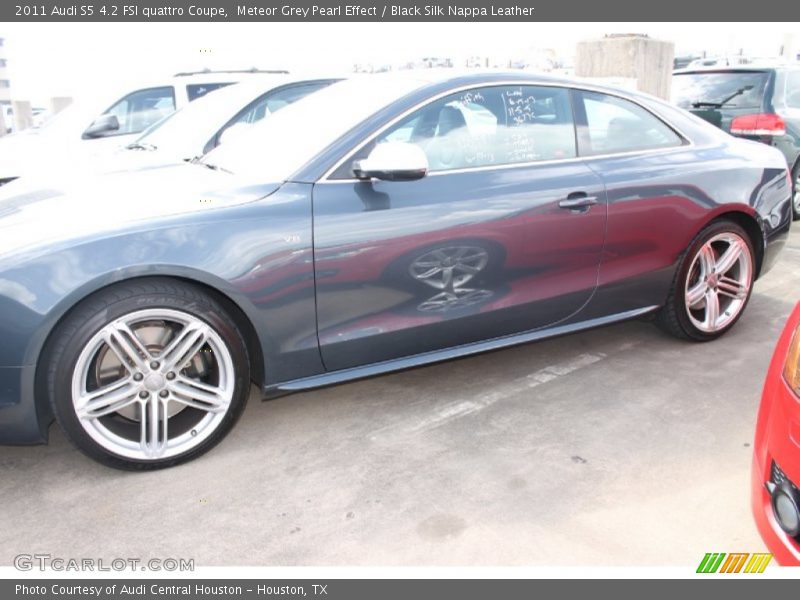 Meteor Grey Pearl Effect / Black Silk Nappa Leather 2011 Audi S5 4.2 FSI quattro Coupe