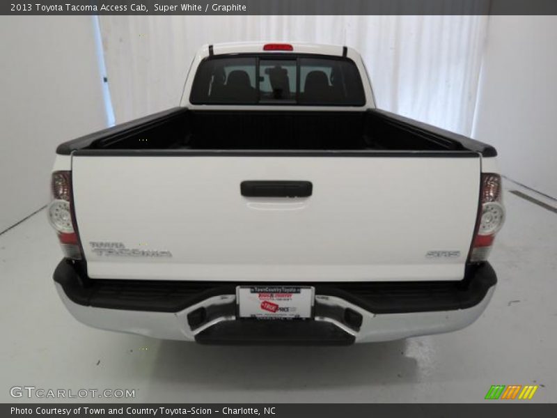 Super White / Graphite 2013 Toyota Tacoma Access Cab