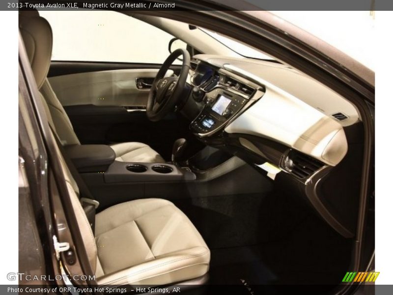 Magnetic Gray Metallic / Almond 2013 Toyota Avalon XLE