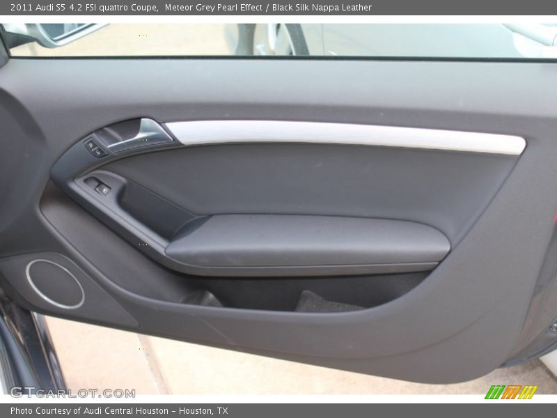 Meteor Grey Pearl Effect / Black Silk Nappa Leather 2011 Audi S5 4.2 FSI quattro Coupe