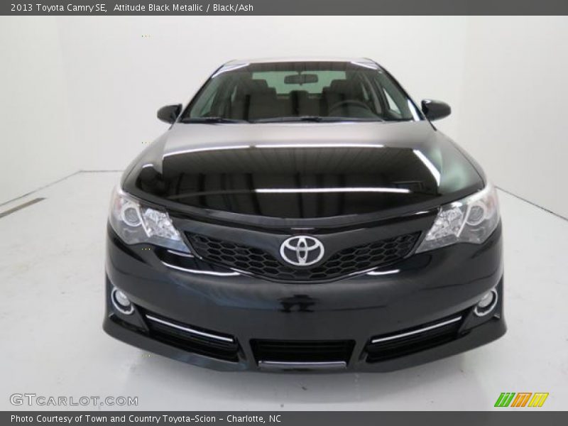 Attitude Black Metallic / Black/Ash 2013 Toyota Camry SE