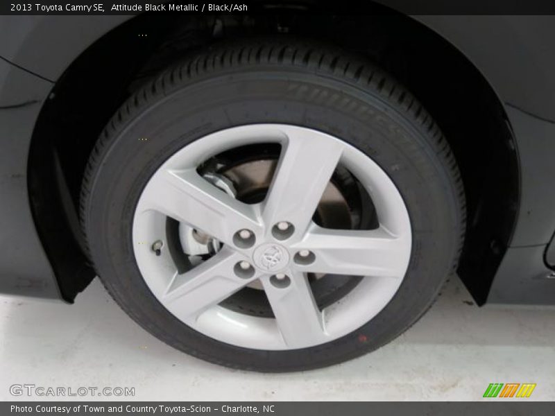Attitude Black Metallic / Black/Ash 2013 Toyota Camry SE