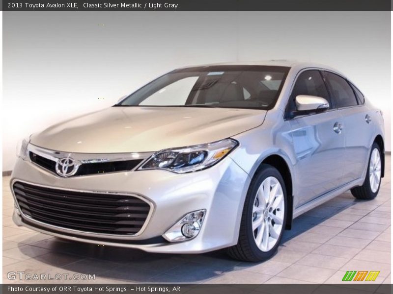 Classic Silver Metallic / Light Gray 2013 Toyota Avalon XLE