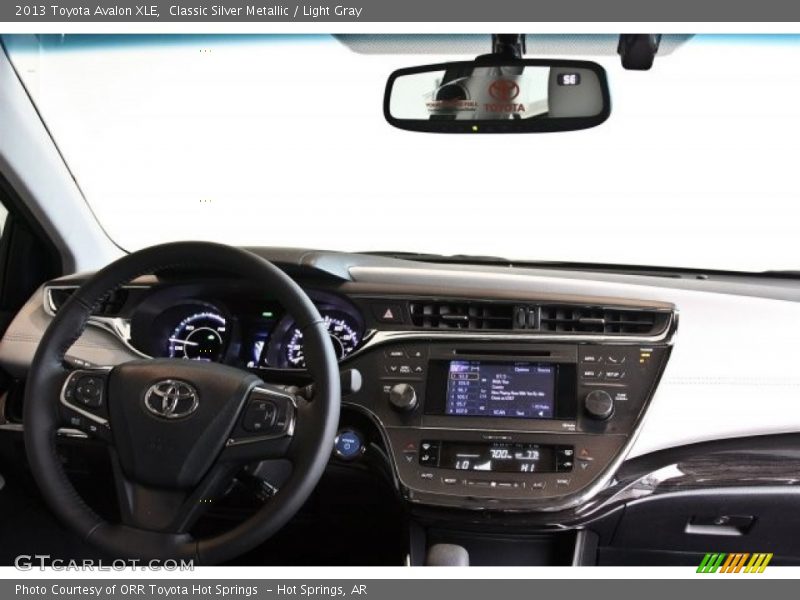 Classic Silver Metallic / Light Gray 2013 Toyota Avalon XLE