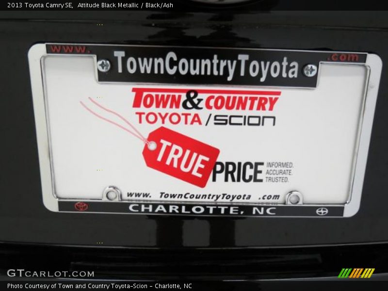 Attitude Black Metallic / Black/Ash 2013 Toyota Camry SE