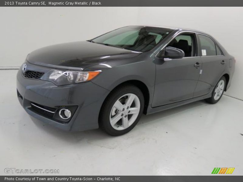Magnetic Gray Metallic / Black 2013 Toyota Camry SE
