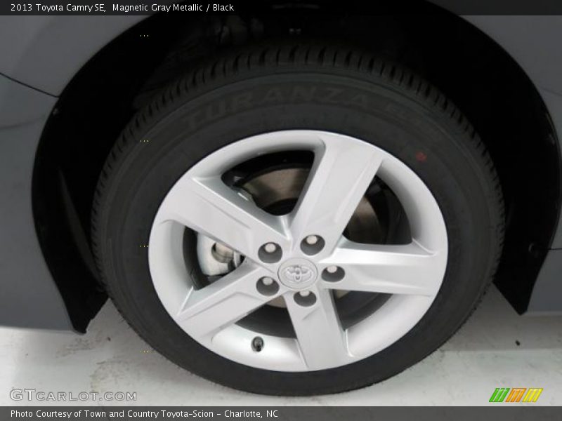Magnetic Gray Metallic / Black 2013 Toyota Camry SE