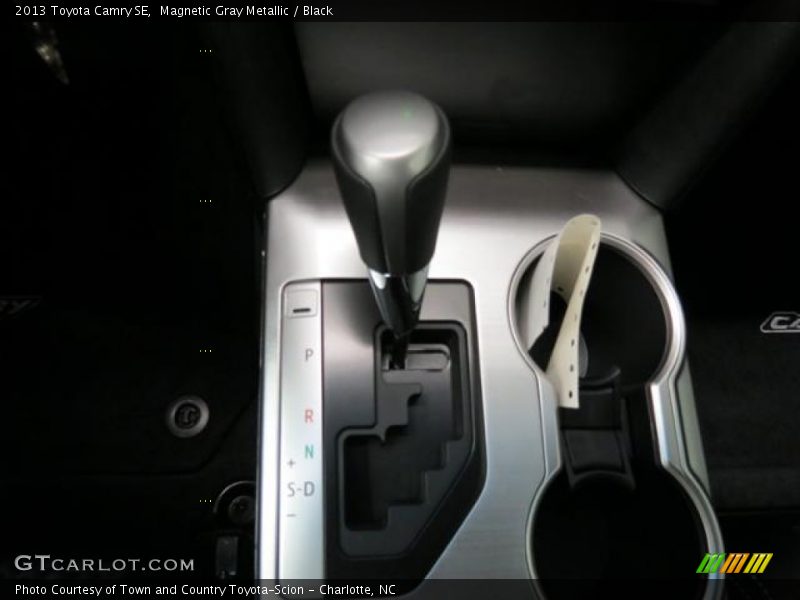 Magnetic Gray Metallic / Black 2013 Toyota Camry SE