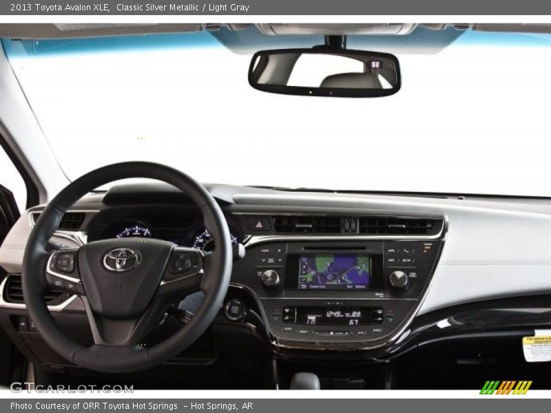 Classic Silver Metallic / Light Gray 2013 Toyota Avalon XLE
