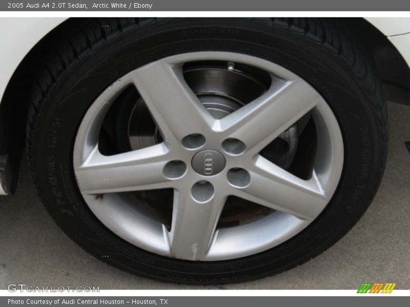 Arctic White / Ebony 2005 Audi A4 2.0T Sedan