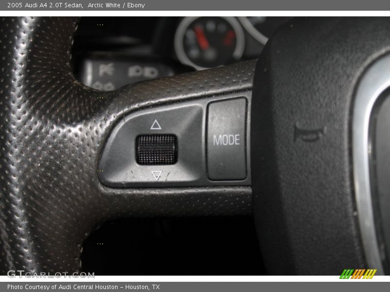 Arctic White / Ebony 2005 Audi A4 2.0T Sedan