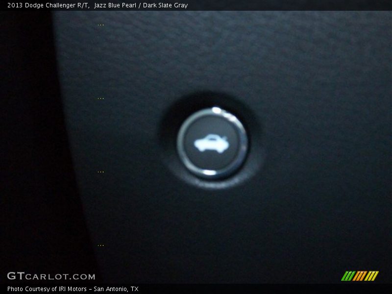 Jazz Blue Pearl / Dark Slate Gray 2013 Dodge Challenger R/T