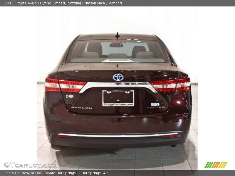 Sizzling Crimson Mica / Almond 2013 Toyota Avalon Hybrid Limited