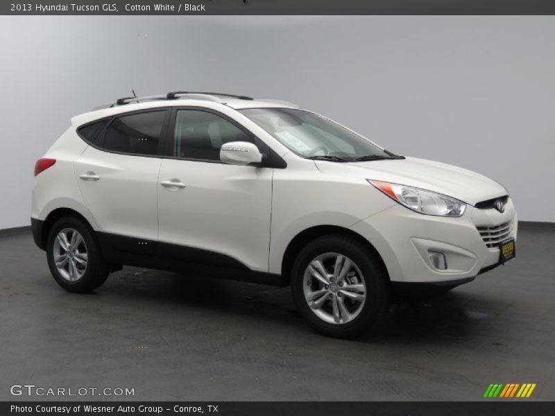 Cotton White / Black 2013 Hyundai Tucson GLS