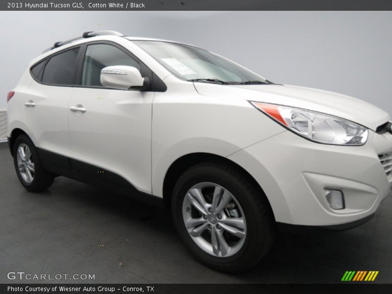 Cotton White / Black 2013 Hyundai Tucson GLS