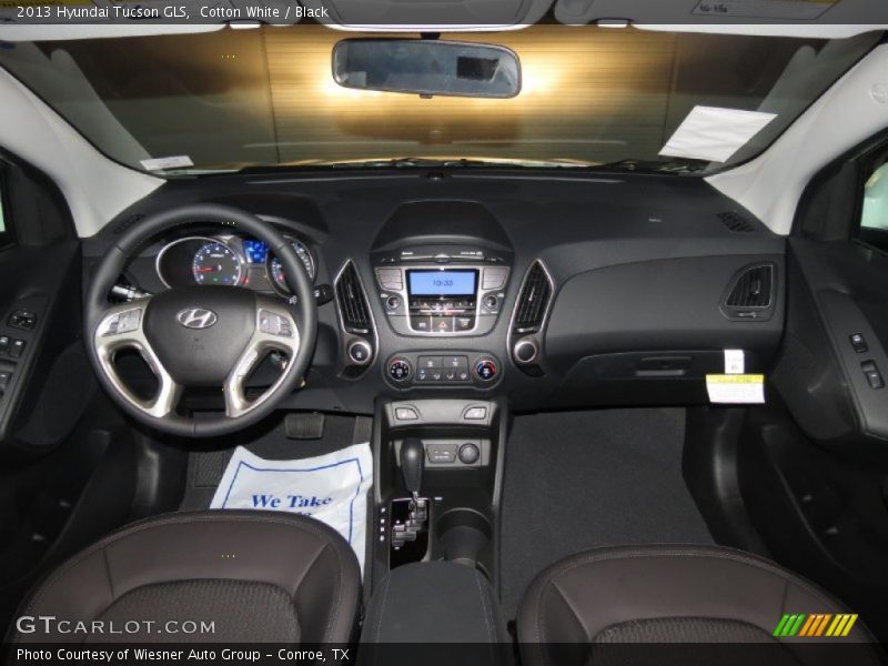 Cotton White / Black 2013 Hyundai Tucson GLS