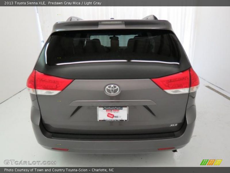 Predawn Gray Mica / Light Gray 2013 Toyota Sienna XLE