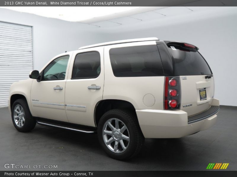White Diamond Tricoat / Cocoa/Light Cashmere 2013 GMC Yukon Denali
