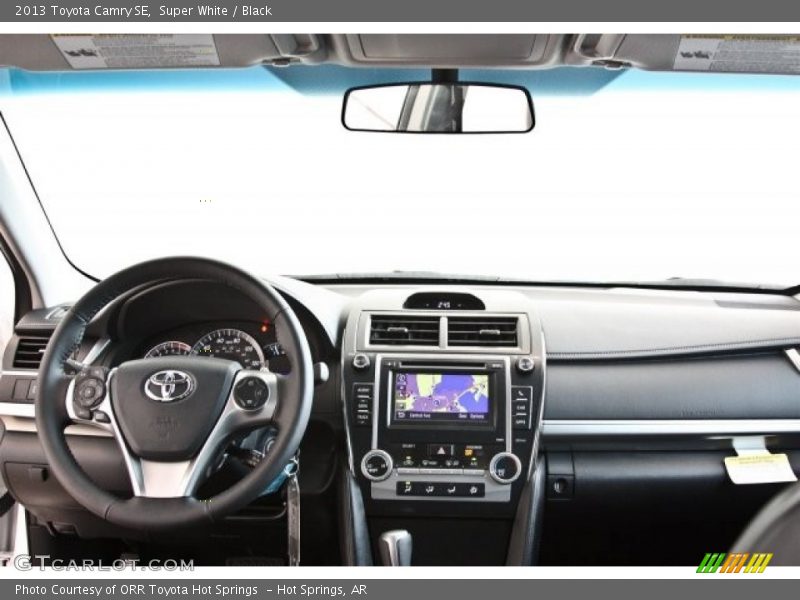 Super White / Black 2013 Toyota Camry SE