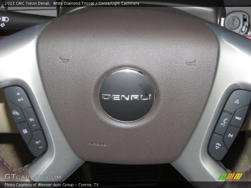 White Diamond Tricoat / Cocoa/Light Cashmere 2013 GMC Yukon Denali