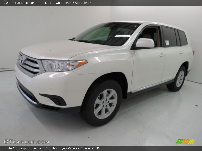 Blizzard White Pearl / Sand Beige 2013 Toyota Highlander
