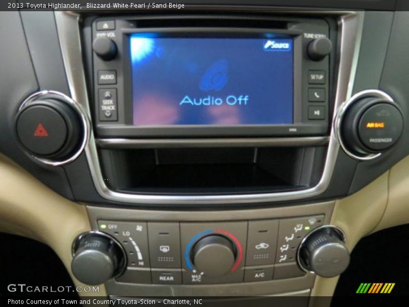 Blizzard White Pearl / Sand Beige 2013 Toyota Highlander