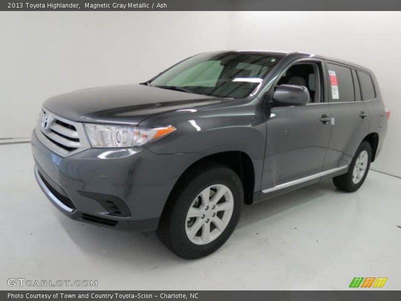 Magnetic Gray Metallic / Ash 2013 Toyota Highlander