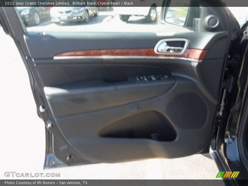 Brilliant Black Crystal Pearl / Black 2012 Jeep Grand Cherokee Limited