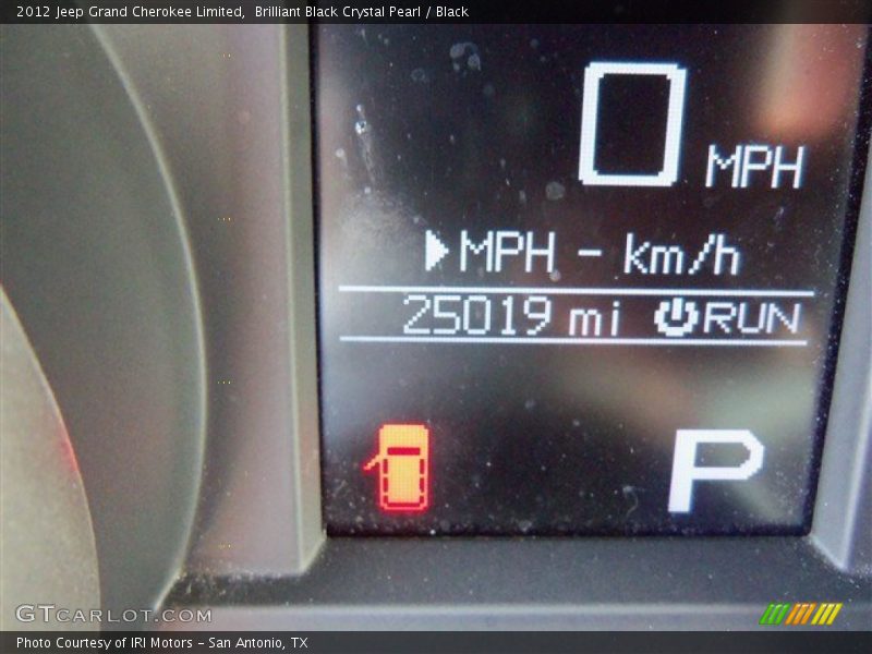 Brilliant Black Crystal Pearl / Black 2012 Jeep Grand Cherokee Limited