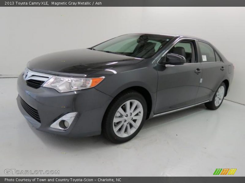 Magnetic Gray Metallic / Ash 2013 Toyota Camry XLE