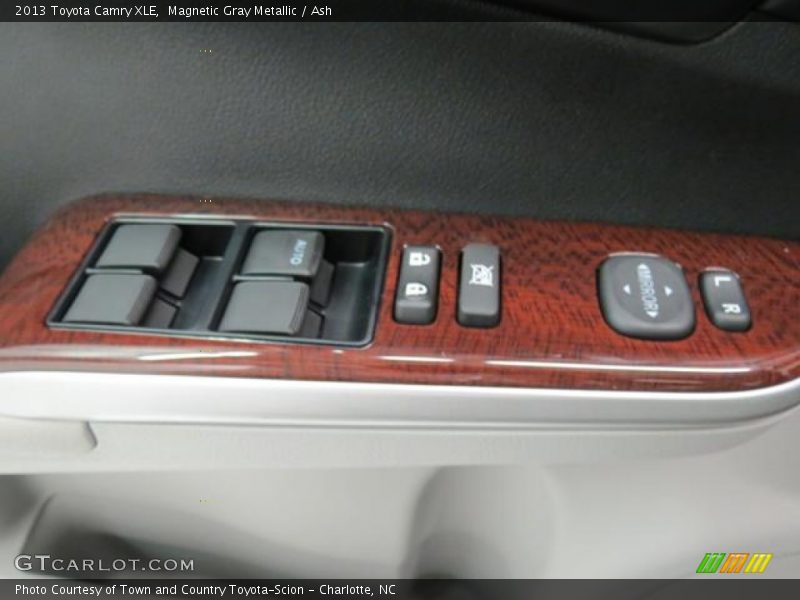 Magnetic Gray Metallic / Ash 2013 Toyota Camry XLE