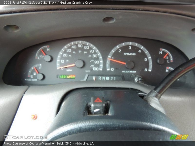 Black / Medium Graphite Grey 2003 Ford F150 XL SuperCab