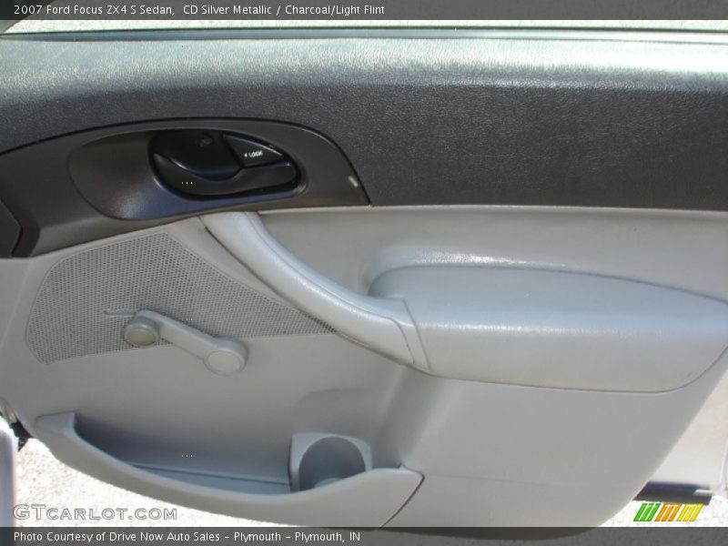 CD Silver Metallic / Charcoal/Light Flint 2007 Ford Focus ZX4 S Sedan