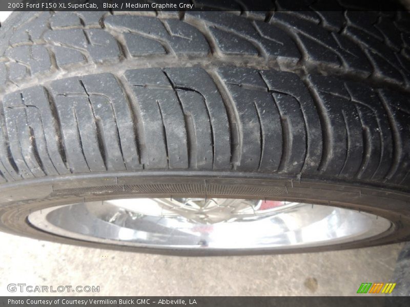 Black / Medium Graphite Grey 2003 Ford F150 XL SuperCab