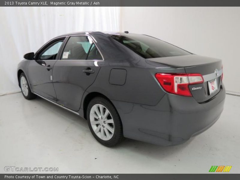 Magnetic Gray Metallic / Ash 2013 Toyota Camry XLE