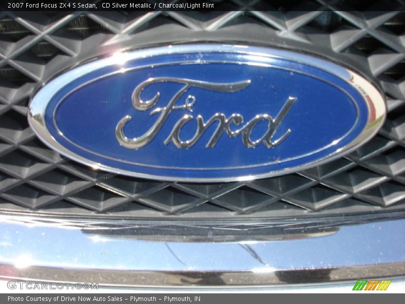 CD Silver Metallic / Charcoal/Light Flint 2007 Ford Focus ZX4 S Sedan