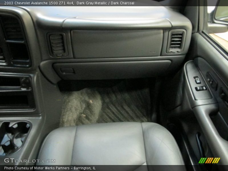 Dark Gray Metallic / Dark Charcoal 2003 Chevrolet Avalanche 1500 Z71 4x4